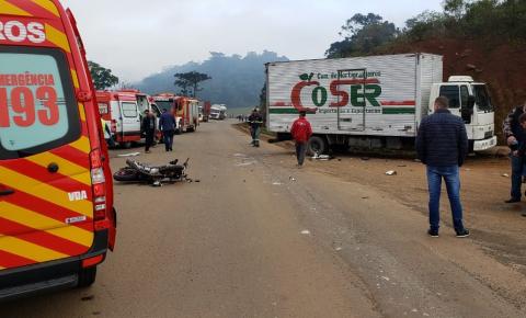 Acidente envolvendo caminhão e Moto em Videira 