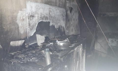 Incêndio atinge residência em Fraiburgo.