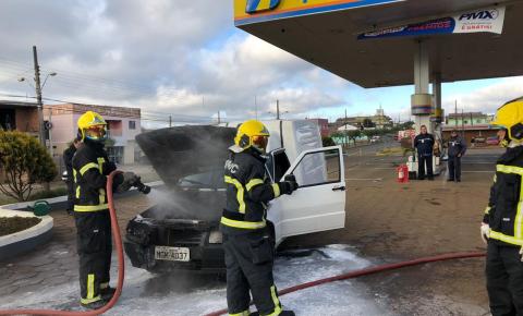 Incêndio atinge veículo em Fraiburgo