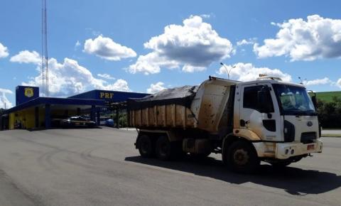 PRF flagra caminhão com 8,5 toneladas de excesso de peso na BR 282 em Campos Novos