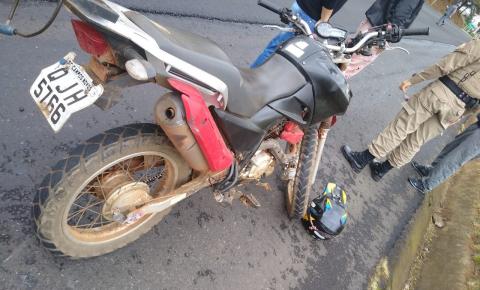 Colisão envolvendo carro e Moto em Campo