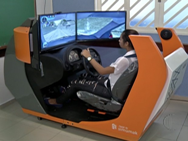 Uso de simuladores nas autoescolas será opcional (Foto: Reprodução/TV Diário)
