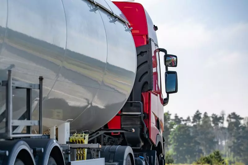 Lateral de caminhão, setor que deve ser beneficiado com novo preço do óleo diesel