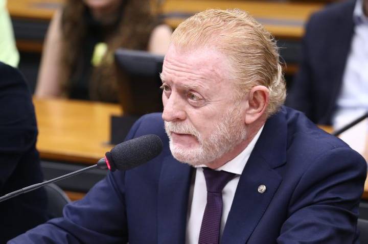 Comissão aprova projeto que facilita ação de voluntários e doações durante calamidades