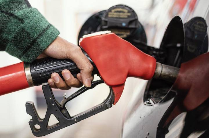 Gasolina e diesel ficam mais caros no início de 2026; entenda os motivos da alta