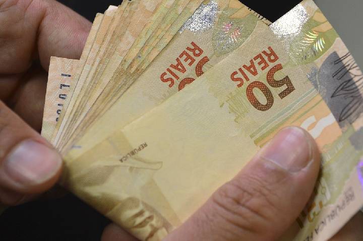 Teto do seguro-desemprego sobe para R$ 2.518,65 após reajuste